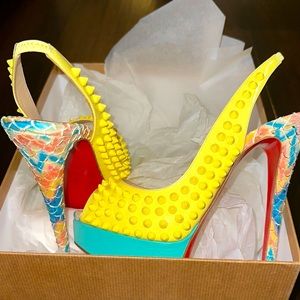 Christian Louboutins Size 35.5 (Fits like woman’s 6 or 6 1/2 in US sizes)